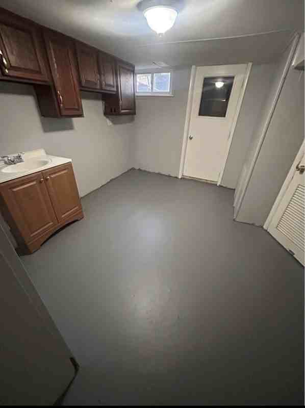 6911 Gough St - Photo 6 of 11