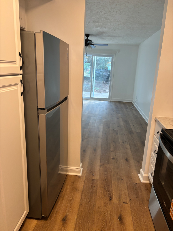 3704 Pine Knoll Dr - Photo 2 of 17