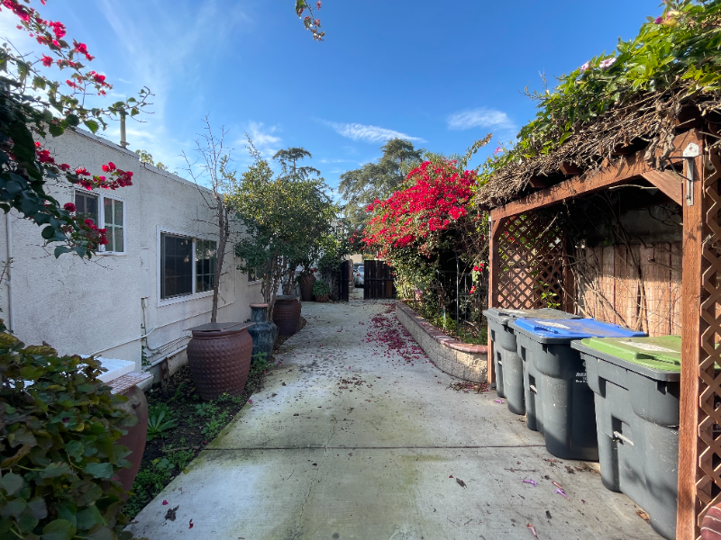 1311 S Ross St - Photo 4 of 15