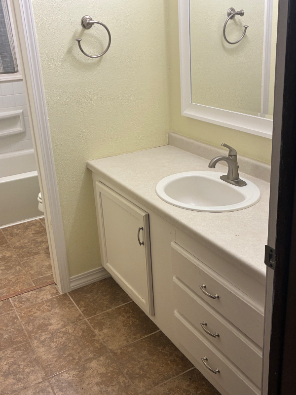 W649 Hillview Dr - Photo 3 of 20