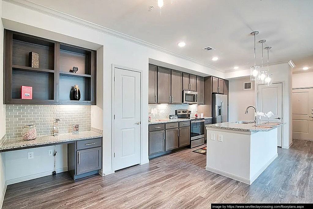 21919 Clay Road - Photo 2 of 14