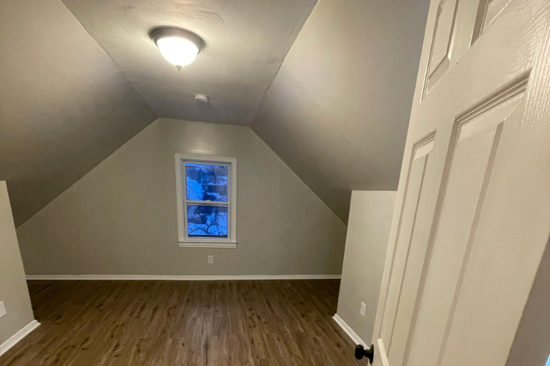 18406 Lewis Dr - Photo 7 of 11