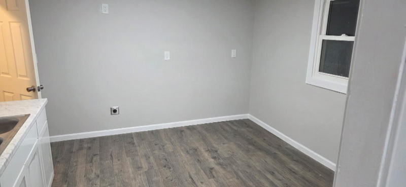 2217 W Marquette St - Photo 2 of 8