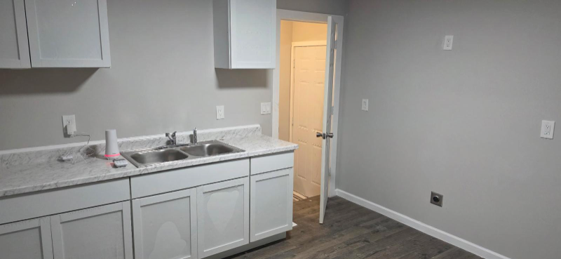 2217 W Marquette St - Photo 3 of 8