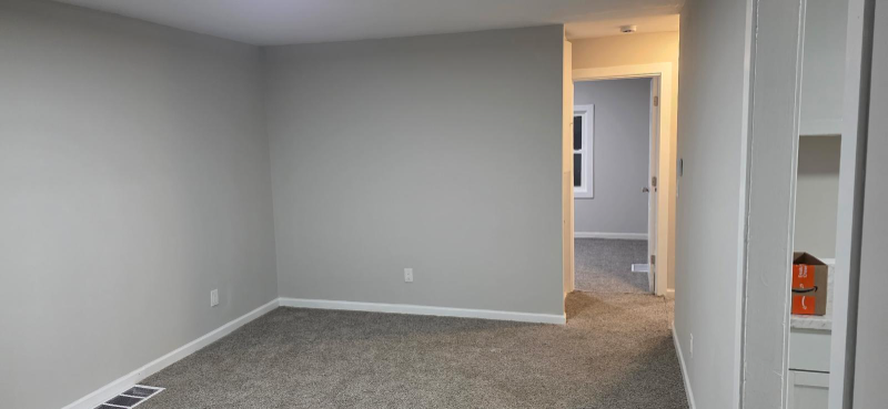 2217 W Marquette St - Photo 7 of 8