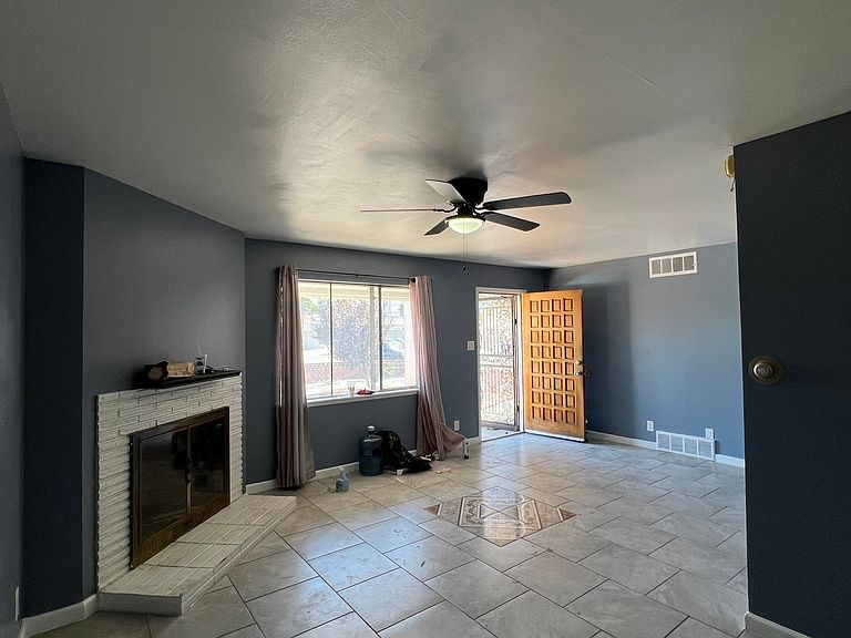 903 Probasco Way - Photo 3 of 4