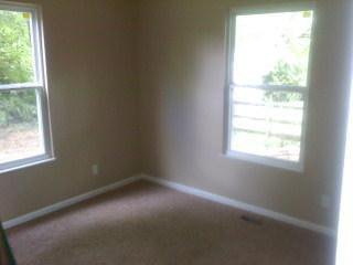 11086 Centennial Ave - Photo 3 of 4