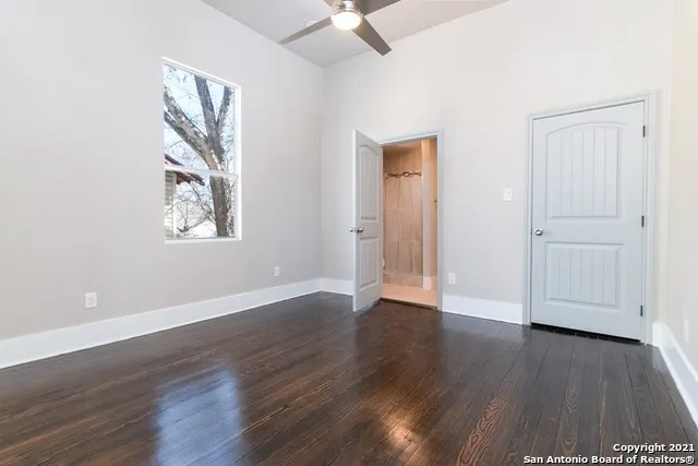 134 Paul St - Photo 4 of 15