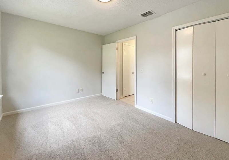 2060 Tickford St - Photo 6 of 9