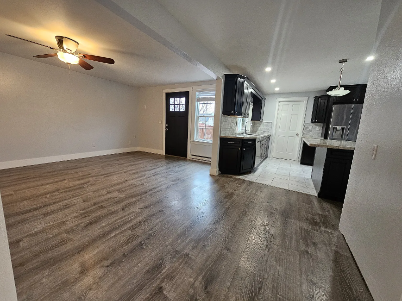 829 2nd Ave N - Photo 2 of 11