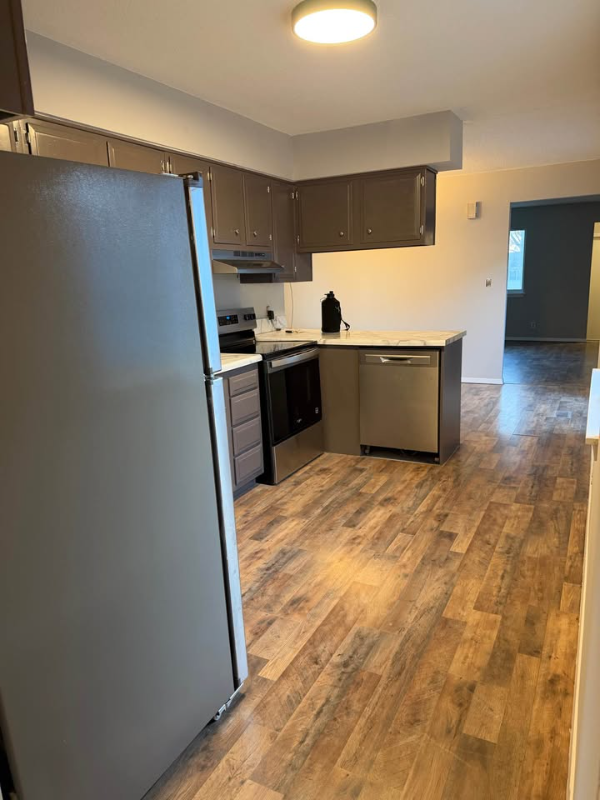 913 W Shenandoah Dr - Photo 2 of 8