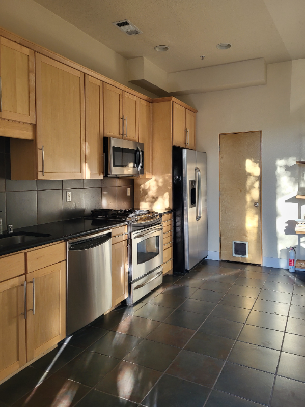 893 Silver Ave Sw - Photo 4 of 20