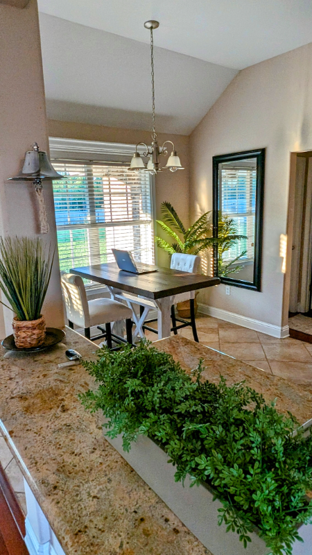 3115 Village Cir - Photo 4 of 7