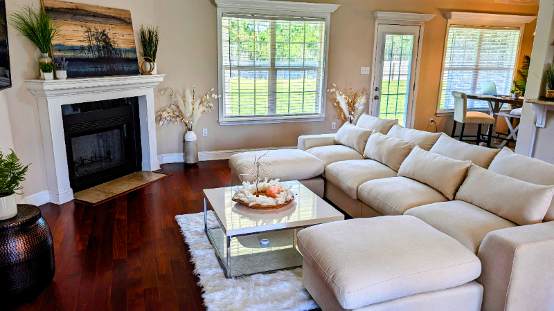 3115 Village Cir - Photo 5 of 7