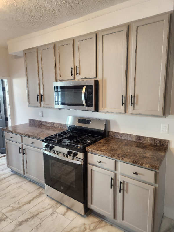 145 N Main St - Photo 5 of 20