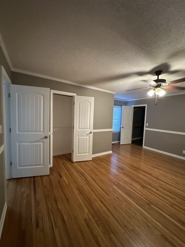 718 Woodhill Dr - Photo 2 of 15