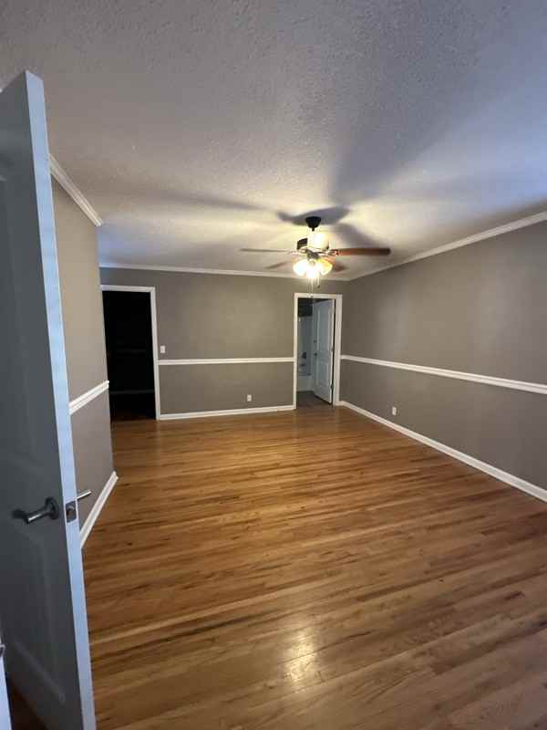 718 Woodhill Dr - Photo 4 of 15