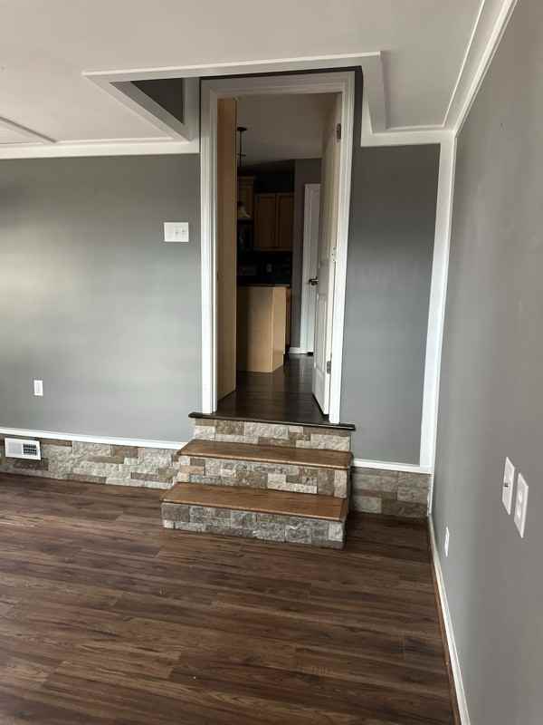 718 Woodhill Dr - Photo 7 of 15