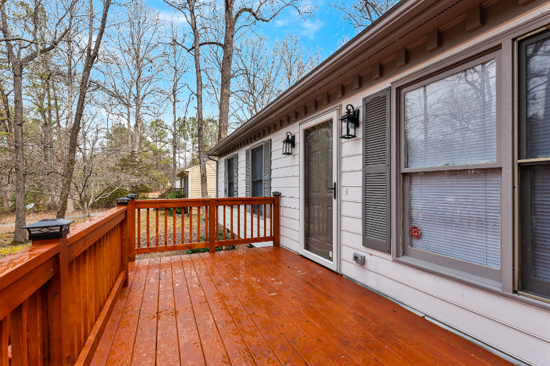 5802 Lillie Dr - Photo 4 of 20