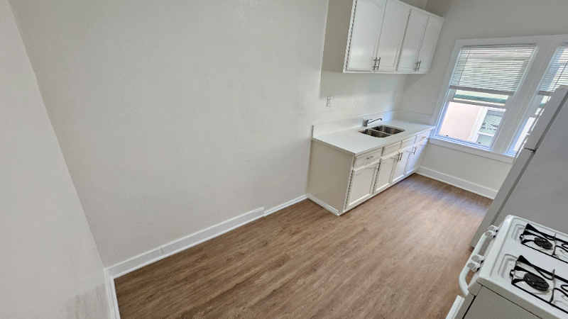 427 Normandie Pl #3 - Photo 7 of 20