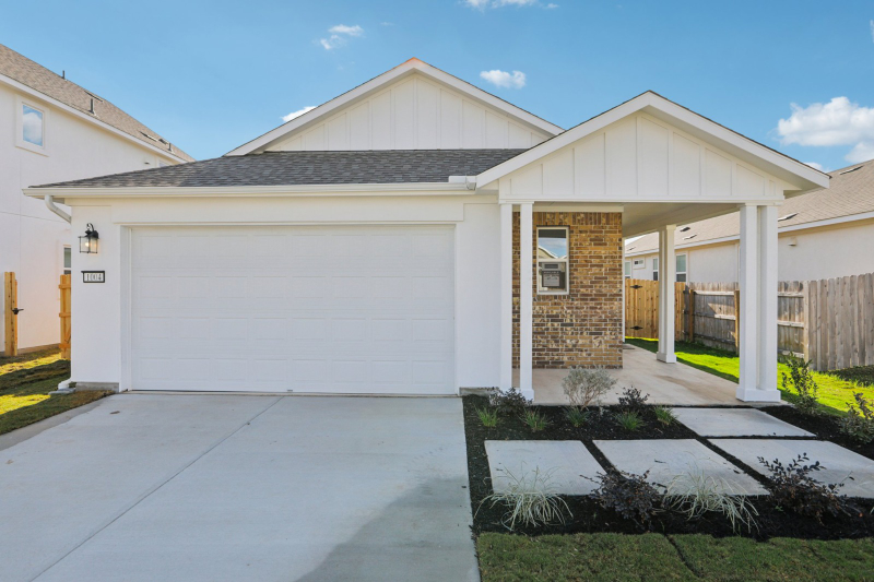 1004 Yaupon Holly Dr - Photo 3 of 20