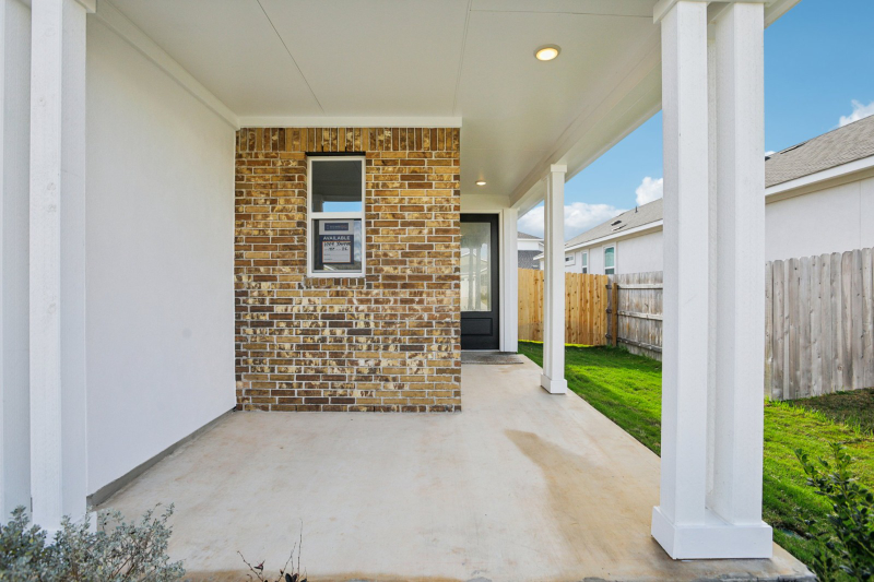 1004 Yaupon Holly Dr - Photo 4 of 20