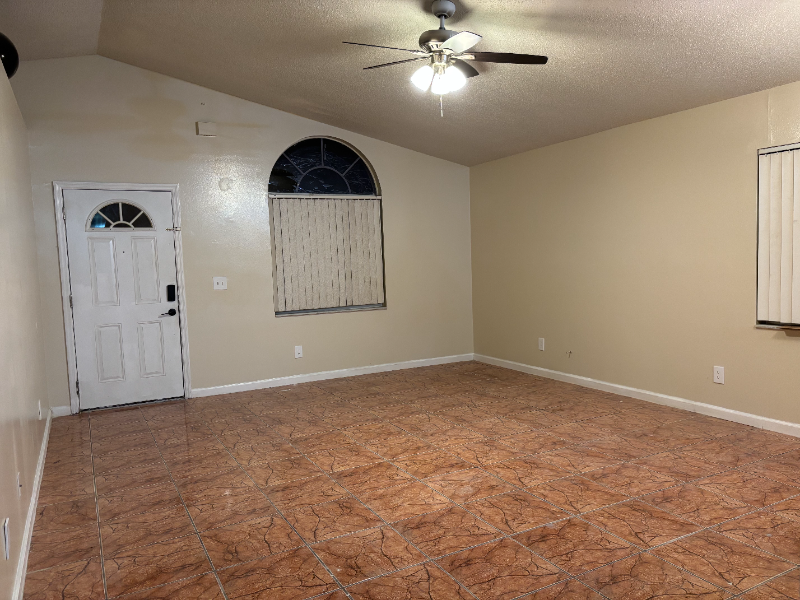 2039 Garwood Dr - Photo 4 of 19