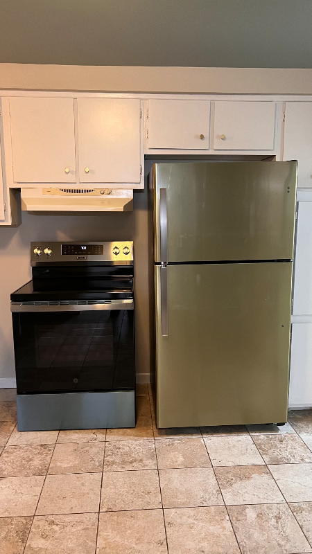 25323 Orchard Lake Rd - Photo 3 of 8