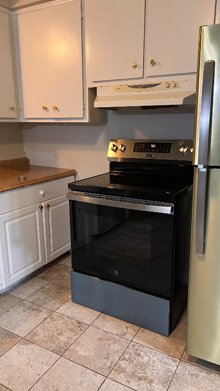 25323 Orchard Lake Rd - Photo 6 of 8