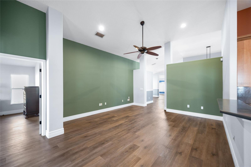 13413 Mandalay Pl - Photo 5 of 20