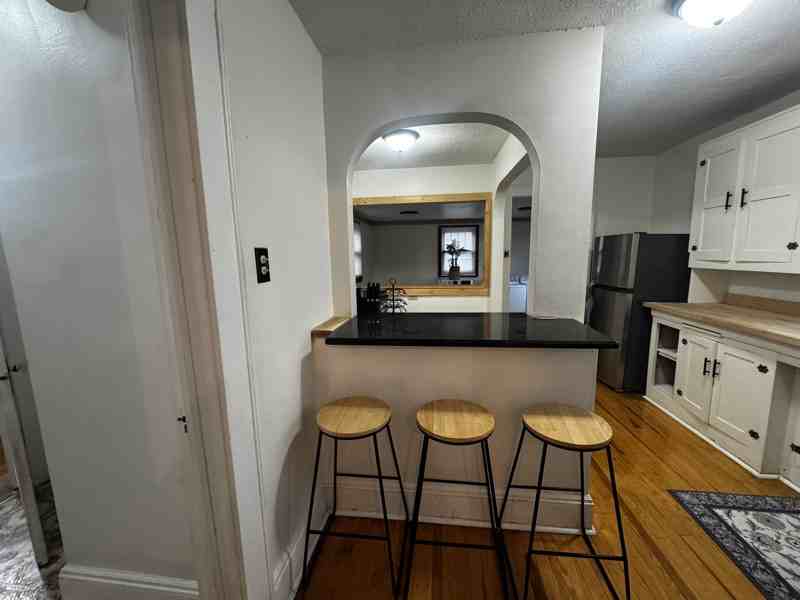 1008 Mable Ave - Photo 5 of 12