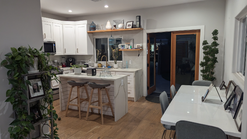 308 N Francisca Ave - Photo 5 of 13