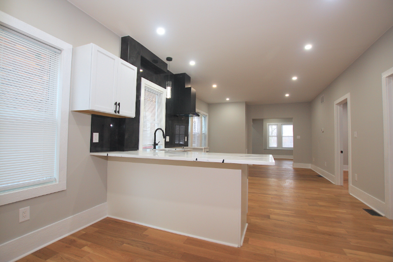 5014 Seminole St - Photo 3 of 17