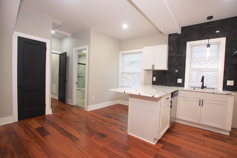 5016 Seminole St - Photo 7 of 19