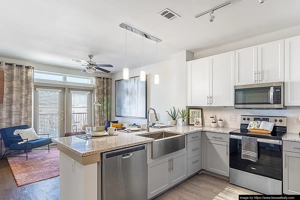 150 Cobia Drive - Photo 5 of 10