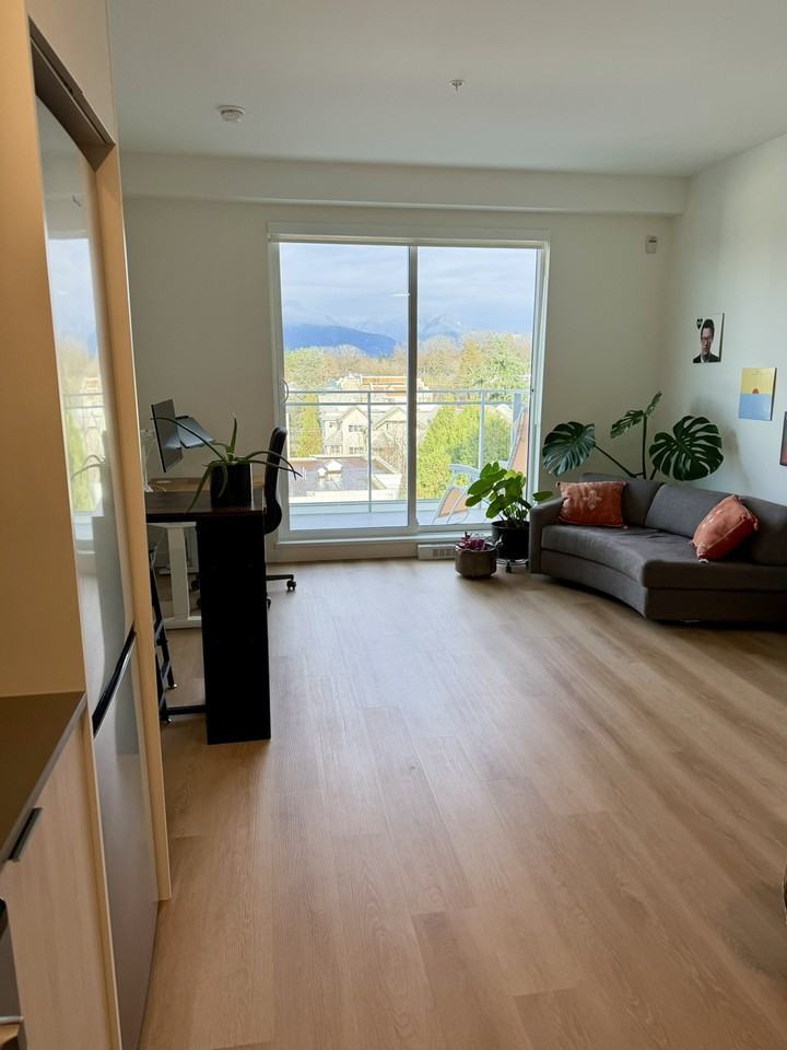 1881 E 11th Ave - Photo 5 of 16