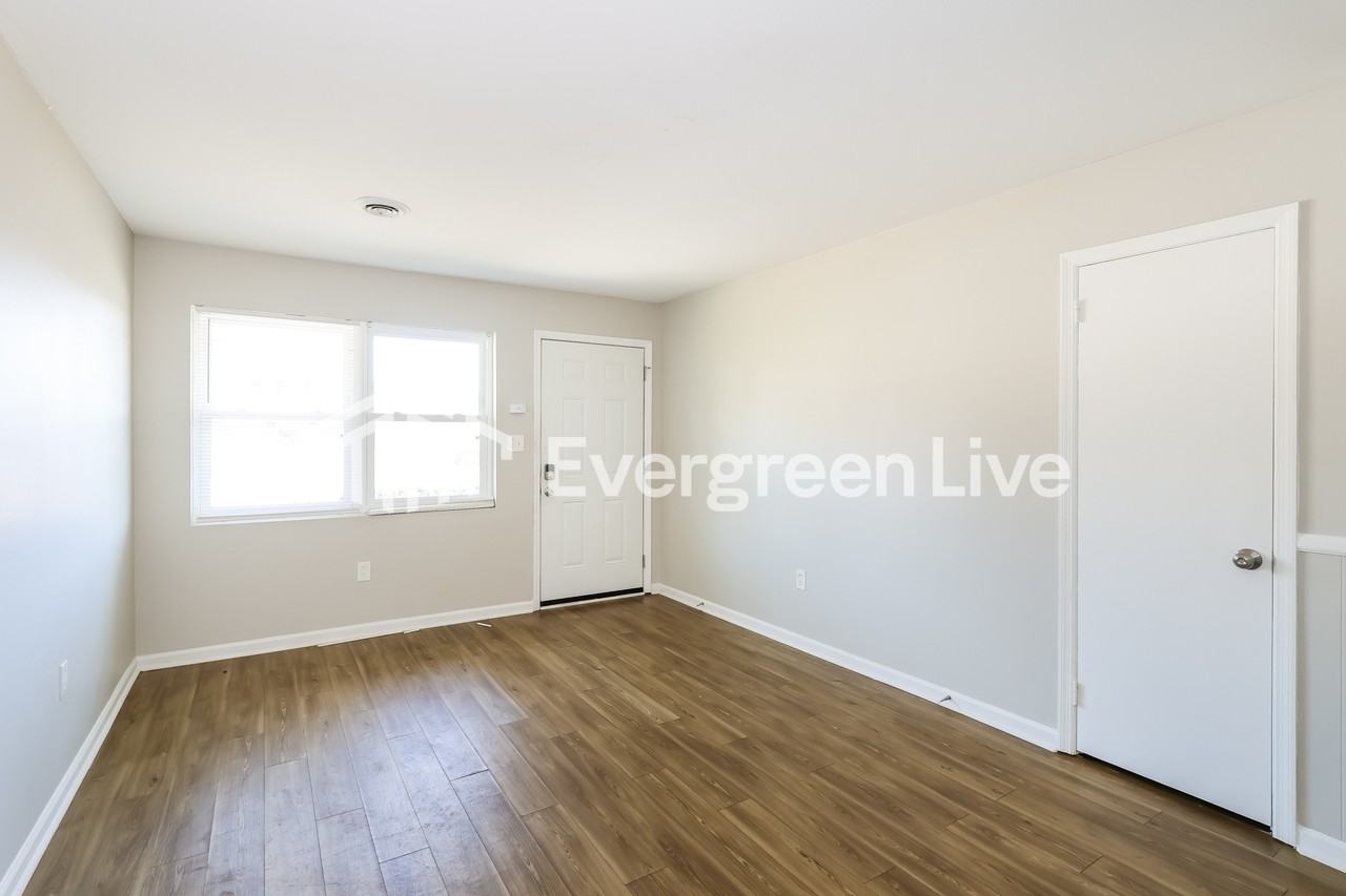 2508 Dexter Rd - Photo 5 of 16