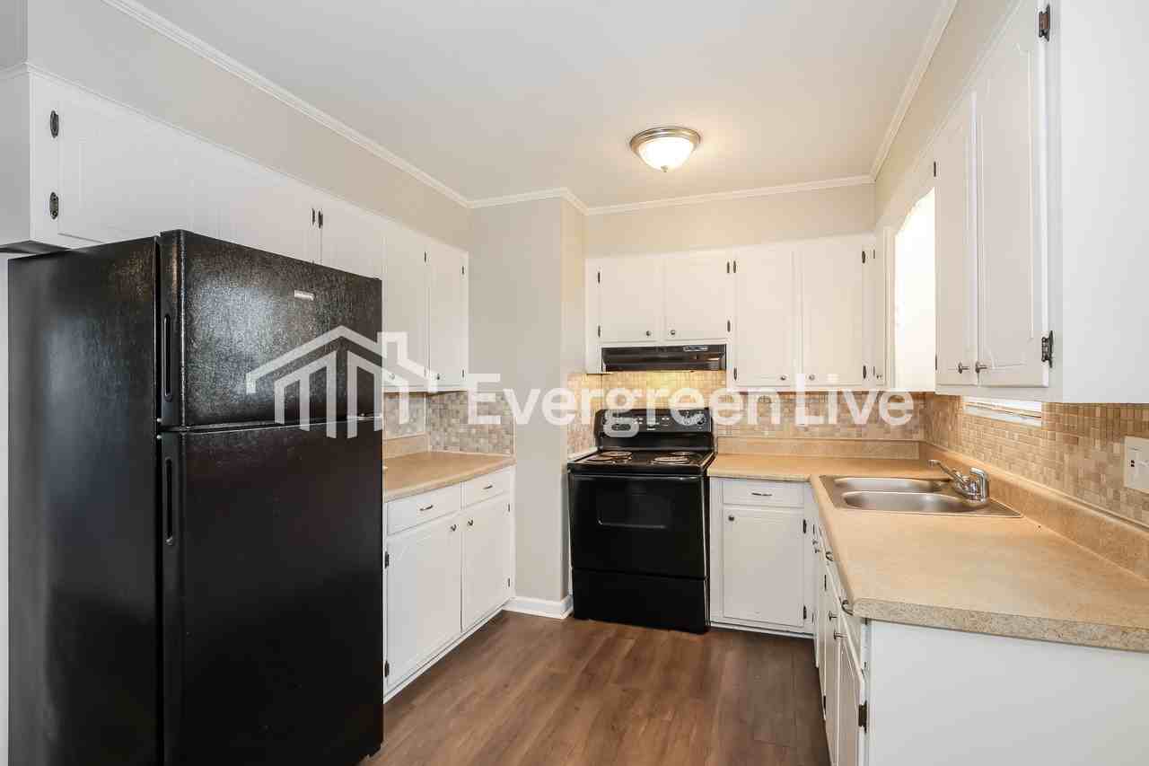 2508 Dexter Rd - Photo 7 of 16