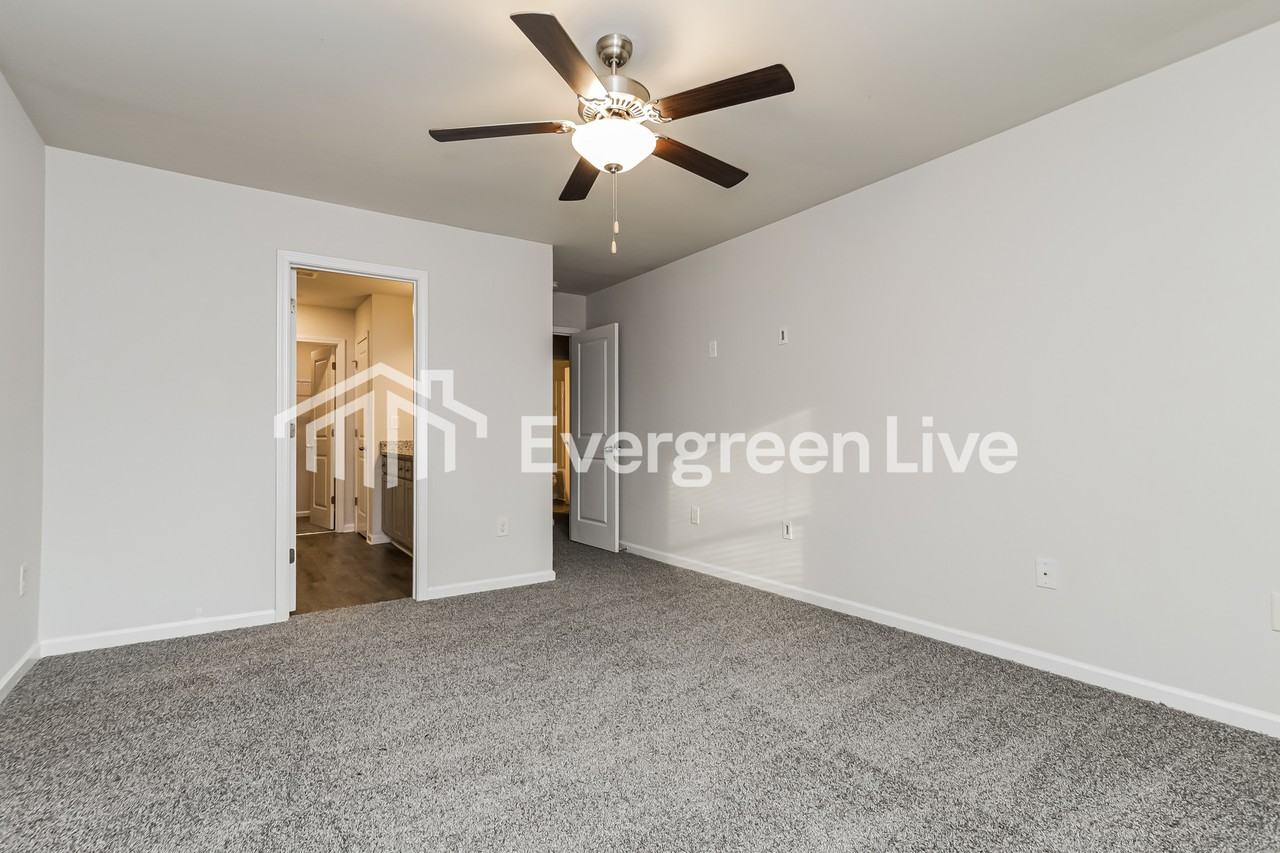 119 Kingston Ct - Photo 5 of 15