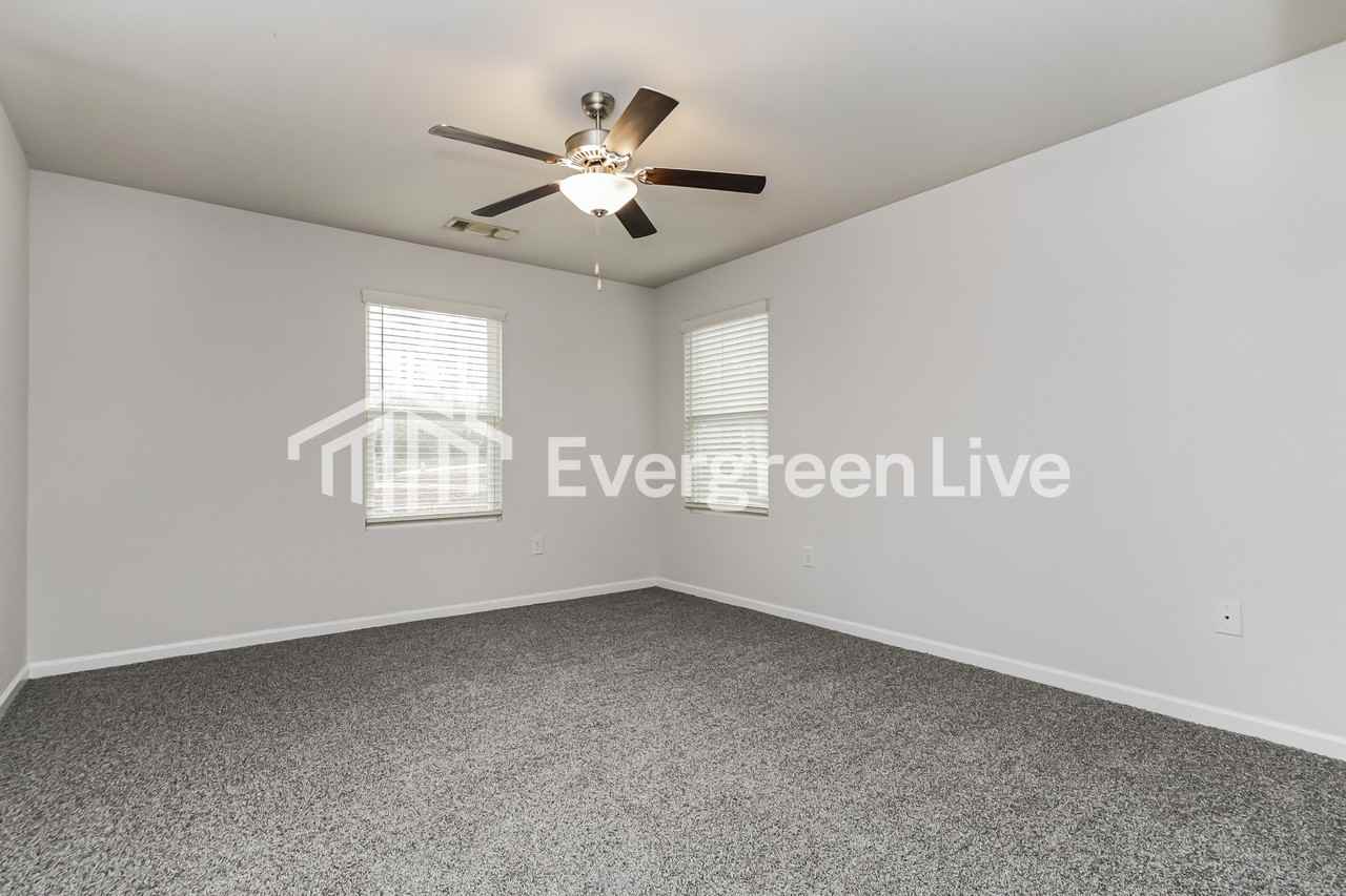 119 Kingston Ct - Photo 6 of 15