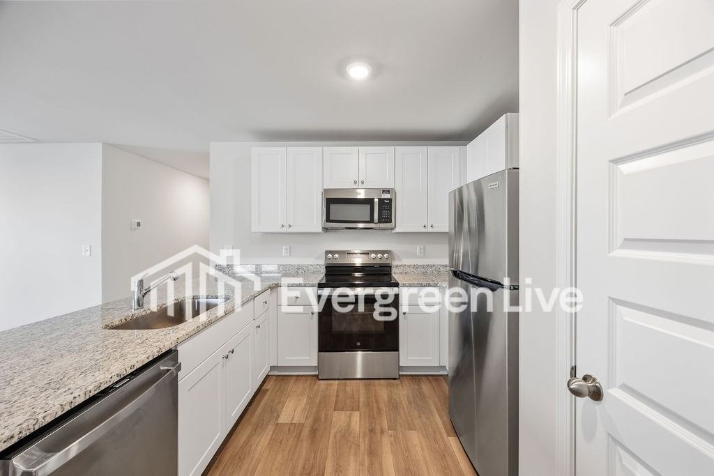 1310 Willow Oaks Way - Photo 4 of 27