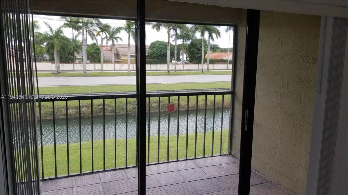 9723 Sw 138th Ave - Photo 3 of 3