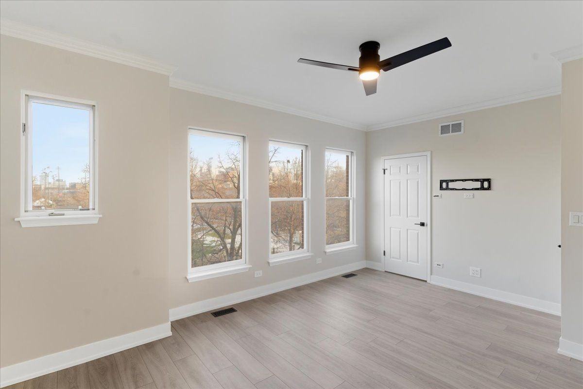 839 W 14th Pl - Photo 3 of 16