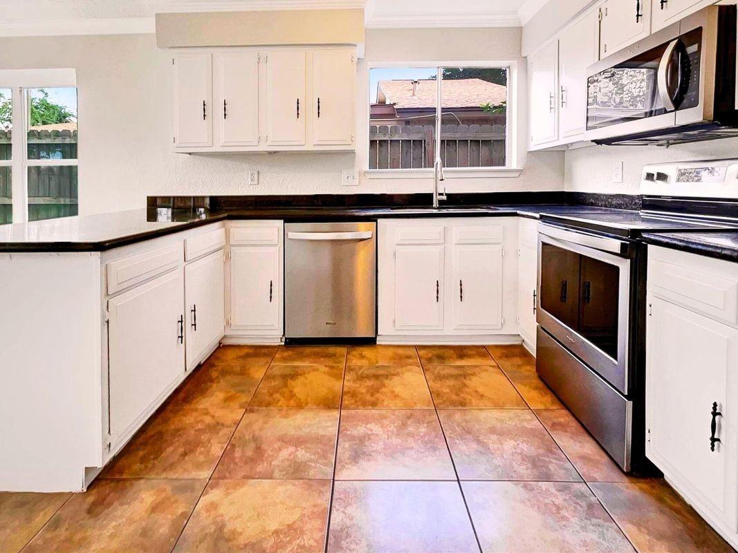 7422 Breccia Dr - Photo 7 of 13