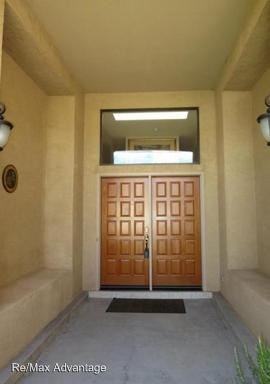 6001 Papaya Pl NE - Photo 2 of 14