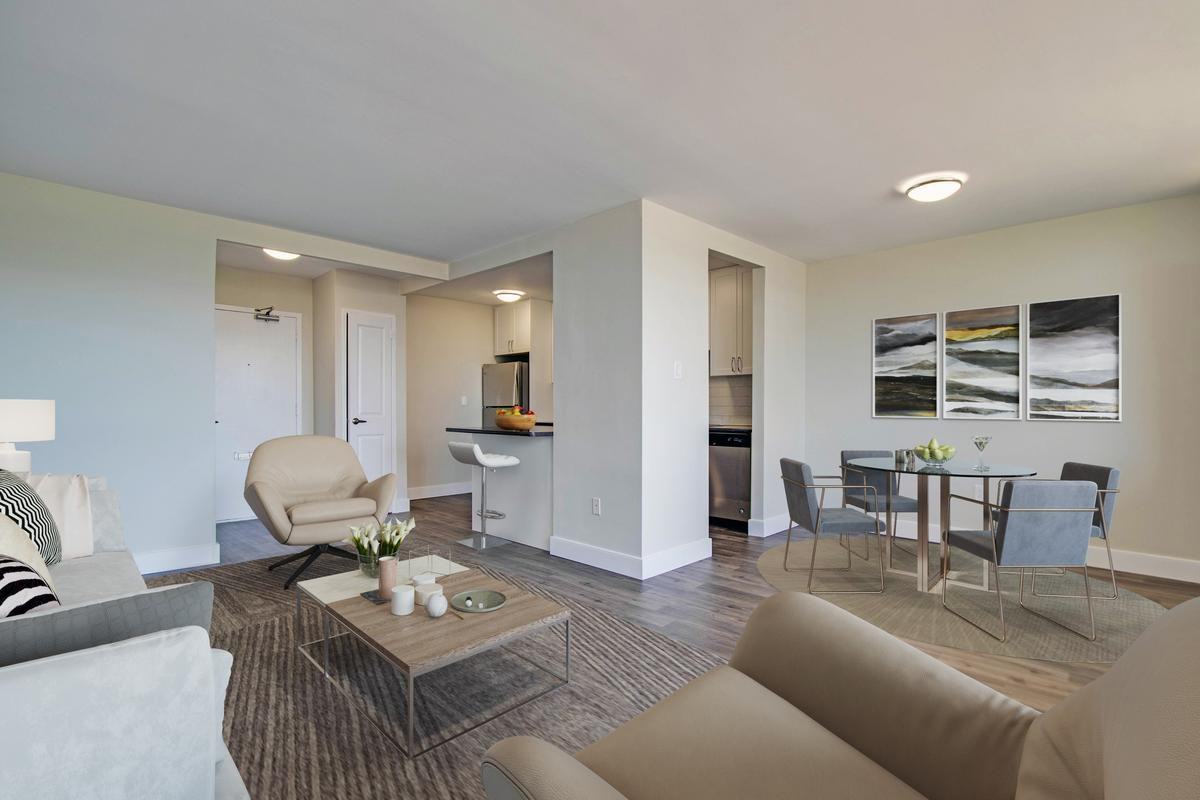 2801 Jane St. - Photo 6 of 15