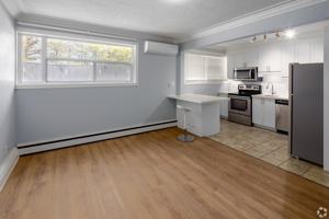 featured image of 233 Mohawk Rd E