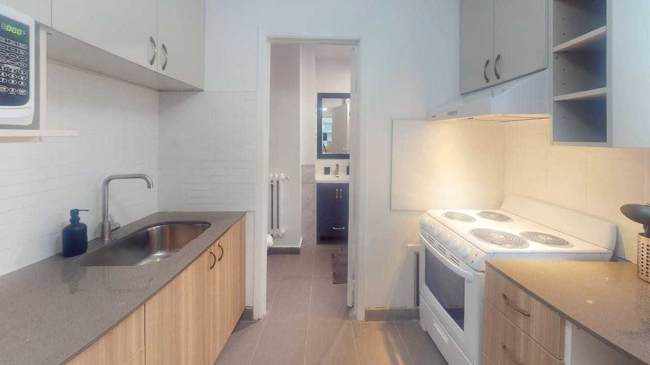 AYLMER - 3436 rue Aylmer - Photo 3 of 16