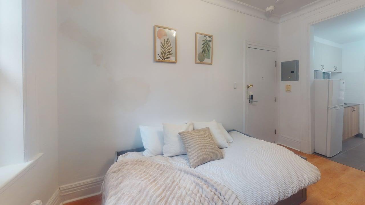 AYLMER - 3436 rue Aylmer - Photo 4 of 16