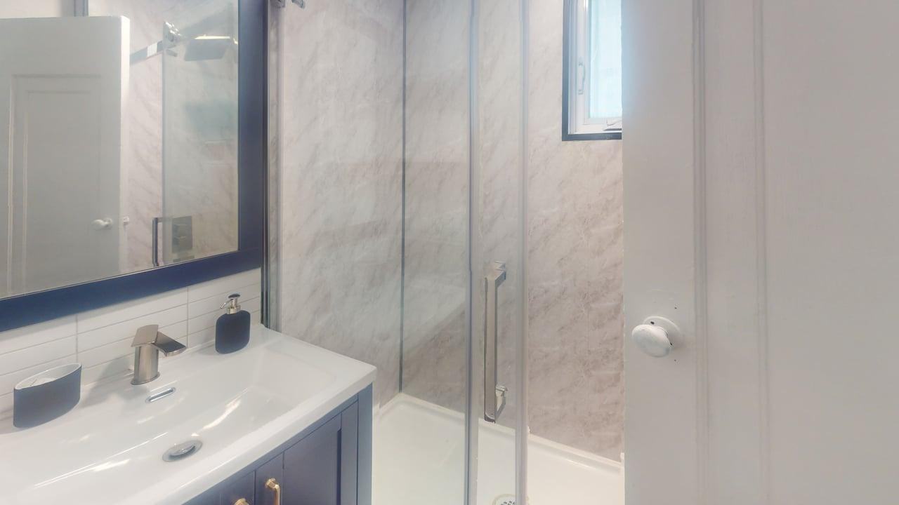 AYLMER - 3436 rue Aylmer - Photo 5 of 16